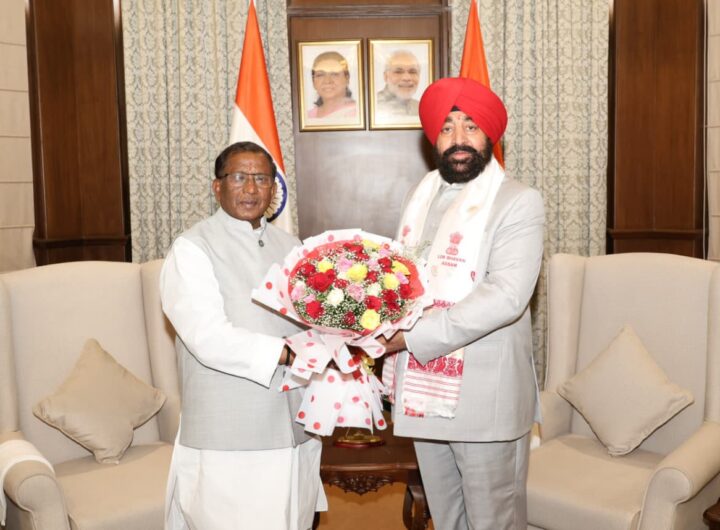 उत्तराखंड के राज्यपाल ले.ज.गुरमीत सिंह (रि) की असम के राज्यपाल से मुलाकात