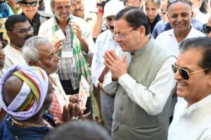 CM धामी ने ऋषिकेश ट्रांजिट कैंप का किया औचक निरीक्षण, श्रद्धालुओं से लिया यात्रा व्यवस्थाओं का फीडबैक