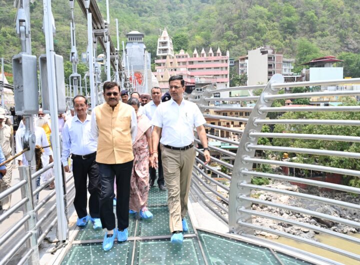 मुख्य सचिव आनंद बर्द्धन ने किया बजरंग सेतु का निरीक्षण